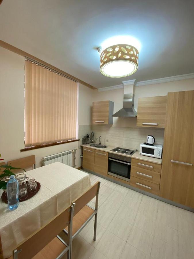 Atb Grand Hotel Atyrau Bagian luar foto