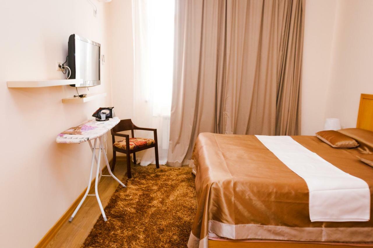 Atb Grand Hotel Atyrau Bagian luar foto